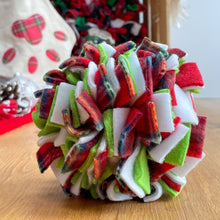 Load image into Gallery viewer, Christmas Edition - Ruffle Train'n'Treat Ball - Snuffle Ball