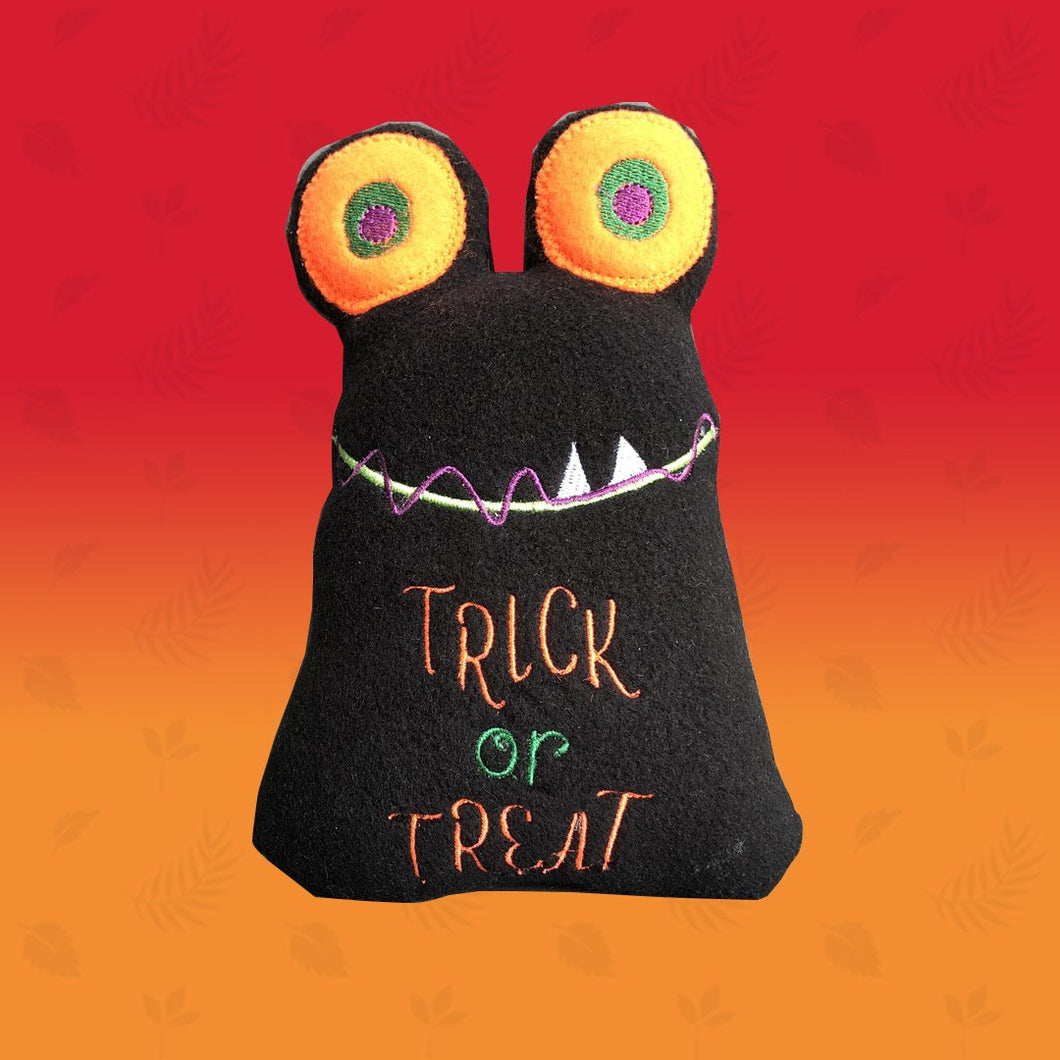 Trick or Treat Zoglet™ - Halloween Dog Toy - snuffle mat by Ruffle Snuffle